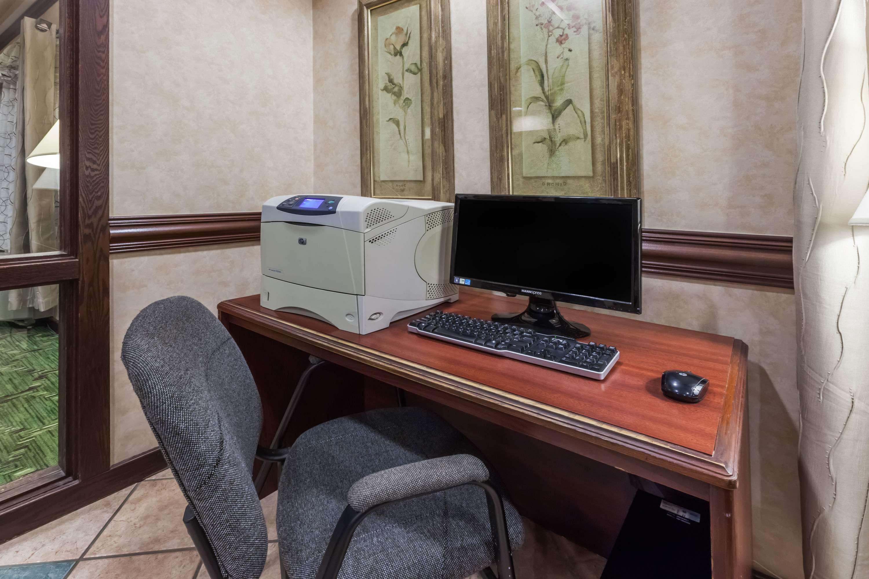 ホテル ベイモント バイ ウィンダム グランド ラピッズ ノース ウォーカー Walker エクステリア 写真
